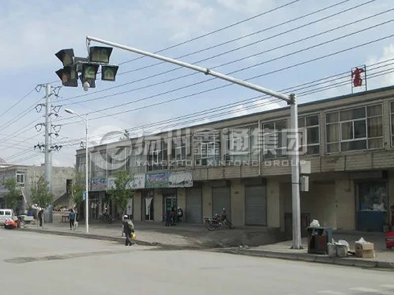 XHDG-066，吊籠式信號燈桿